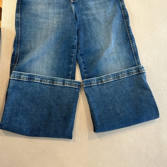 Joe’s Jeans, high-waist, wide-leg. - Picture 5 of 6